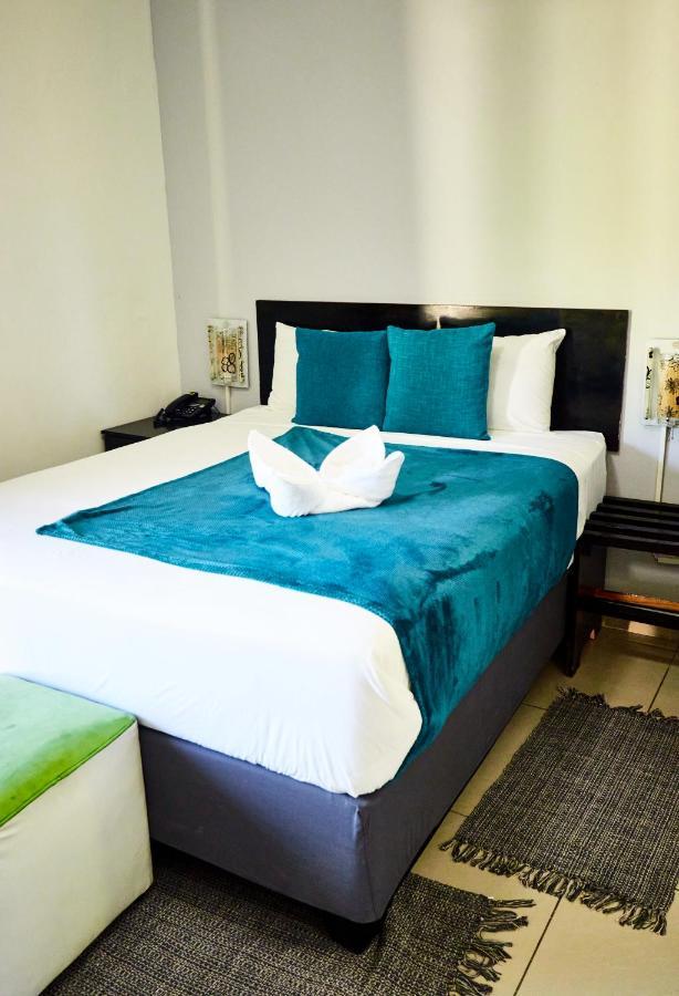 Laha Hotel Maun ภายนอก รูปภาพ