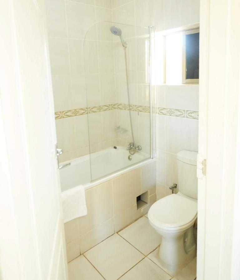 Laha Hotel Maun ภายนอก รูปภาพ