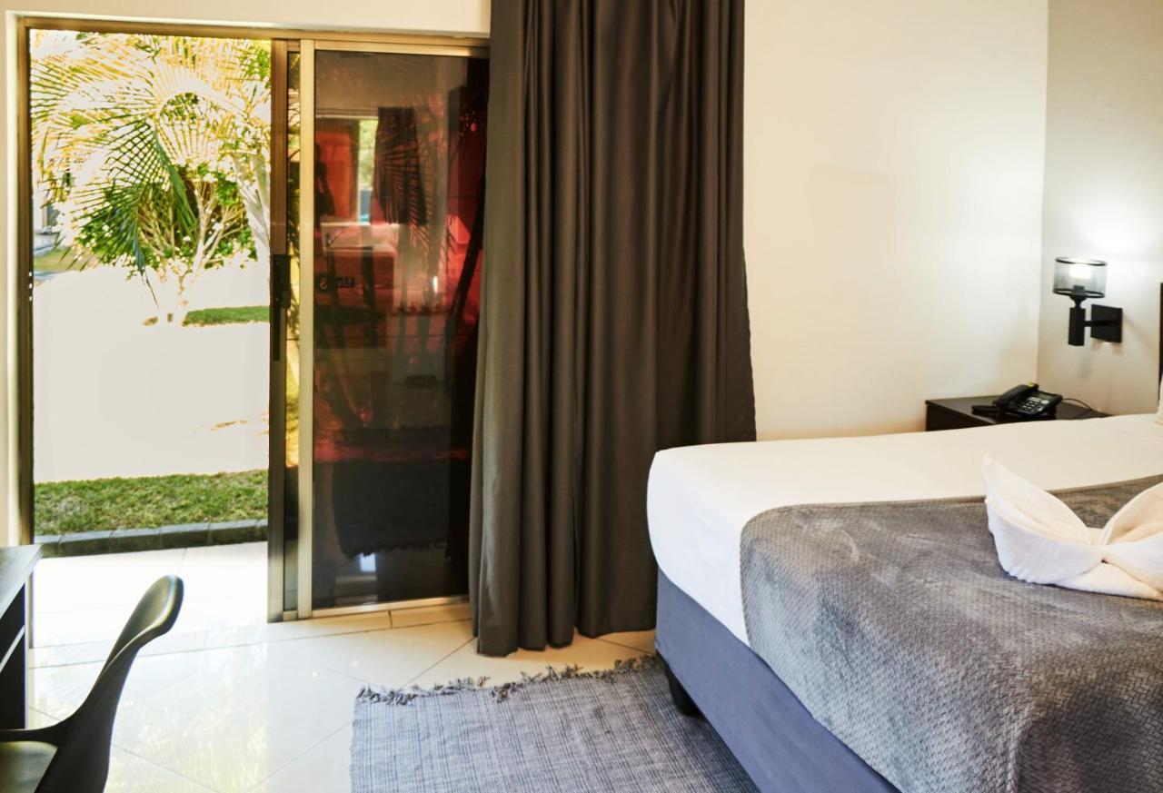 Laha Hotel Maun ภายนอก รูปภาพ