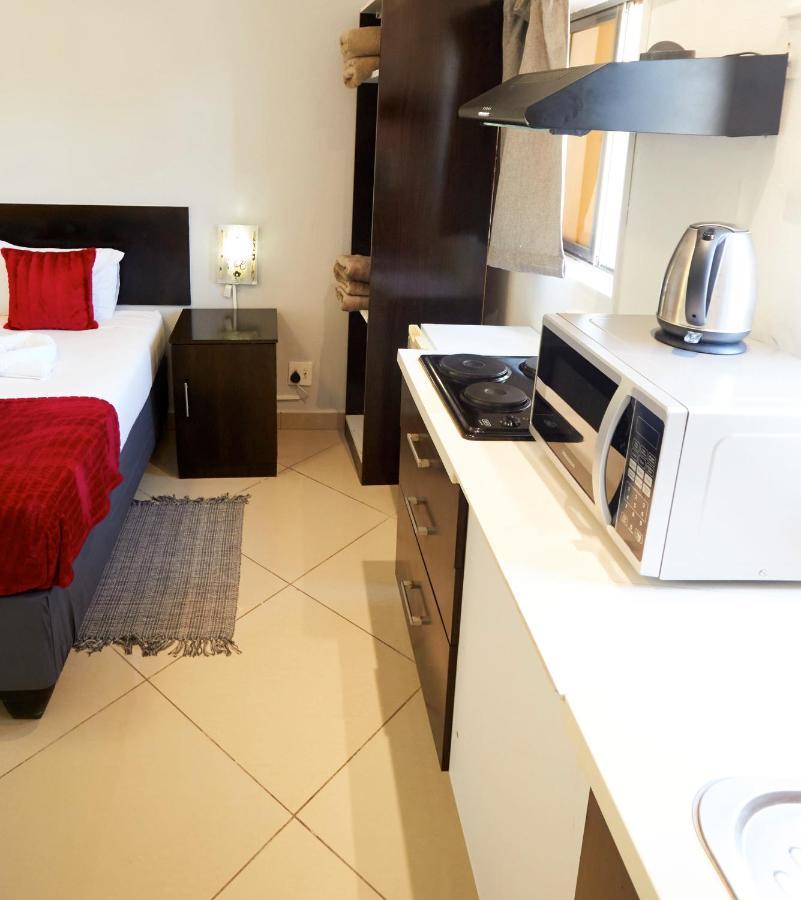 Laha Hotel Maun ภายนอก รูปภาพ